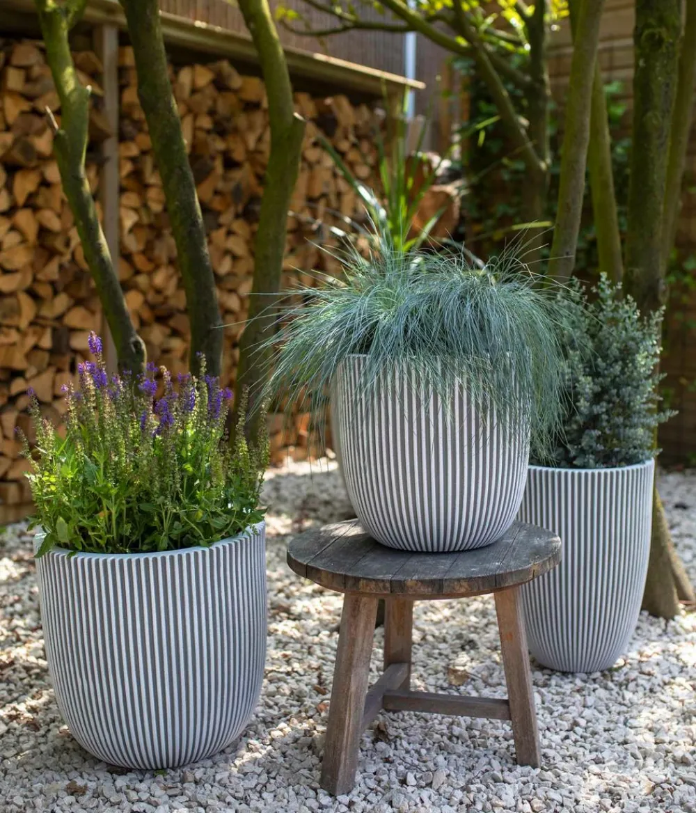 Capi Europe Blumentöpfe & Übertöpfe - Kunststoff-Topf Groove, rund Weiß