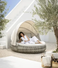 Dehner Loungemöbel|Sonneninseln > Gartenmöbel Daybed Tulum, mit Faltdach und Polstern, 179 x 163 x 220 cm (B/H/T), Liegefläche 146 x 179 cm, Aluminium / Polyester / Kunststoffgeflecht,