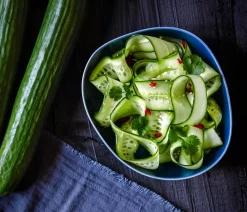 Dehner Gourmet Garten Zucchini- & Gurkenpflanzen - Schlangengurke, veredelt Grün