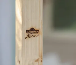 Dehner Natura Premium Vogelhäuser & Futterspender > Futterhaus Watzmann, natur, inkl. Ständer Alpstein, ca. B40/H133/T55 cm