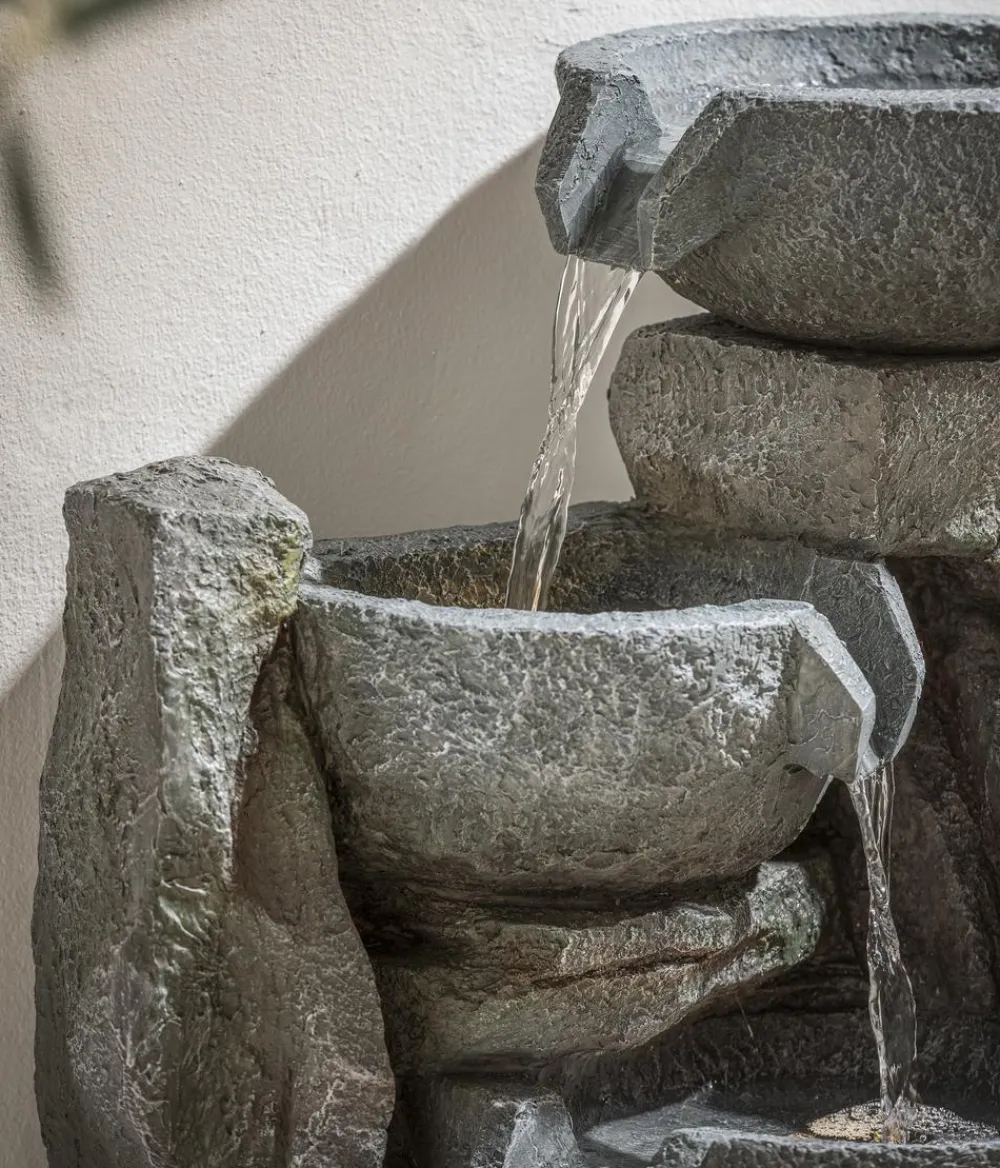 Dehner Gartenbrunnen > Polyethylen-Gartenbrunnen Gresta, solarfähig, ca. H97,5 cm