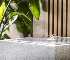 Dehner Gartenbrunnen - Polyethylen-Solarbrunnen Biala, ca. H32,5 cm
