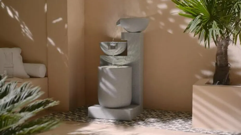 Dehner Polyresin-Gartenbrunnen Samson, solarfähig, ca. H100 cm New