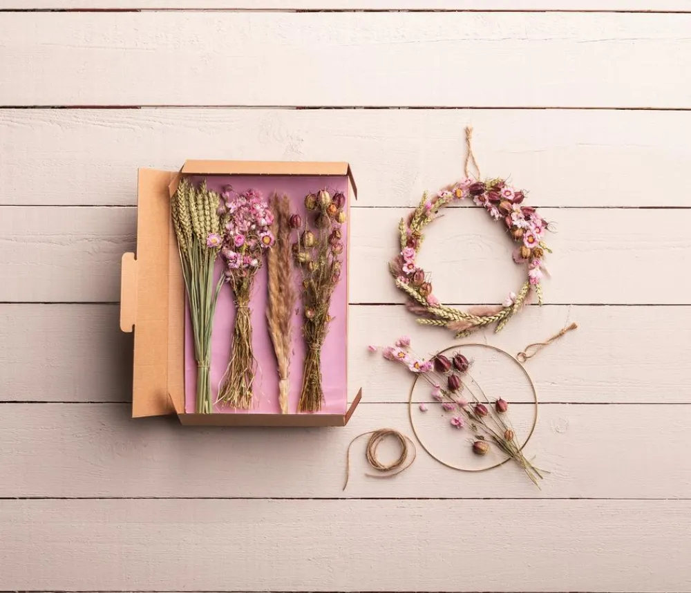 Dehner Trockenblumen|Kränze & Pflanzendeko > Trockenblumenkranz DIY Set Blütentraum, ca. Ø20 cm, 6-teilig