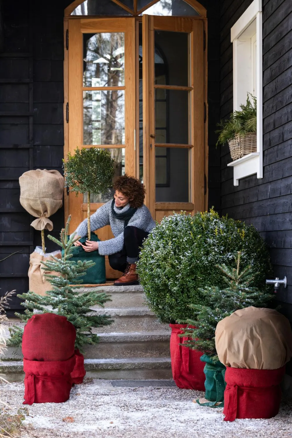 Dehner Pflanzenfolien & Ernteschutz|Mehr Blumentopfzubehör - Winterschutz Jute-Dekoband, ca. L300/B6 cm Dunkelgrün