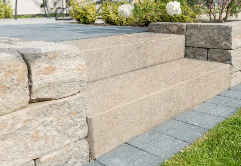 DIEPHAUS Steine & Terrassenplatten - Blockstufe VIA Orange