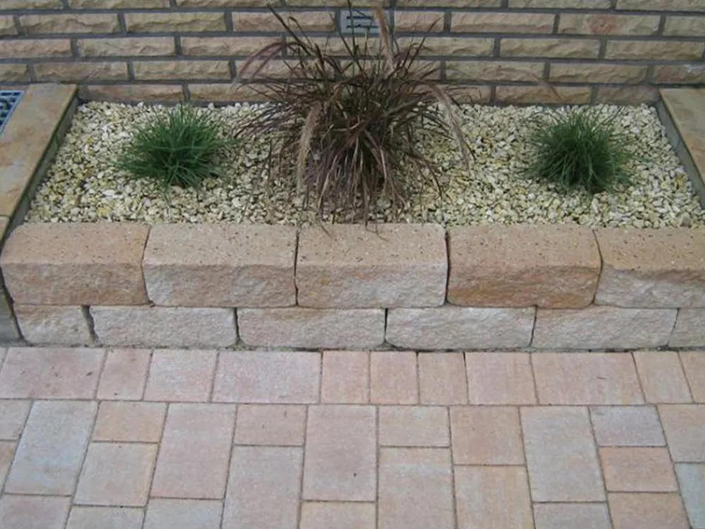 DIEPHAUS Steine & Terrassenplatten - Mauerstein SIOLA®-MINI Hellbraun