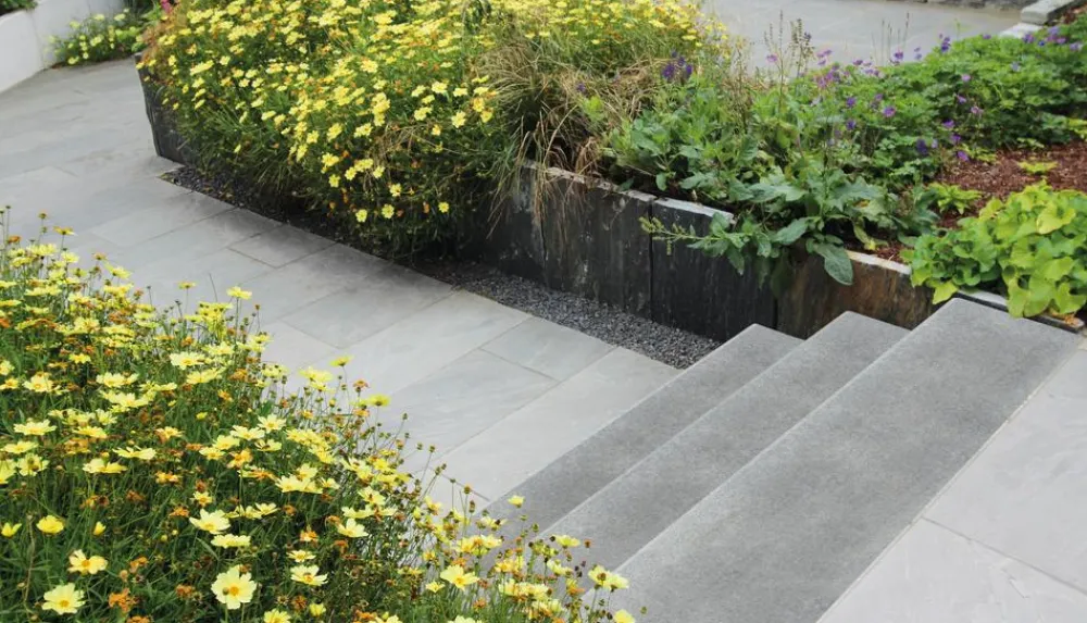 DIEPHAUS Steine & Terrassenplatten - Winkelstufe Grau