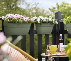 Elho Kunststoff-Balkonhängetopf Vibia Campana Easy, länglich Hellgrün Best