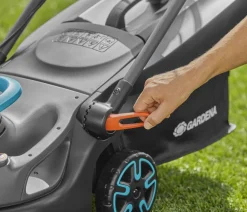 Gardena Akku-Rasenmäher-Set PowerMax 37/36V P4A Ready-To-Use Anthrazit