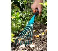 Gardena Gartengeräte > combisystem-Drahthandfeger