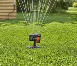 Gardena Sprinklersystem Start-Set Pipeline mit Viereckregner, 13-teilig Sale