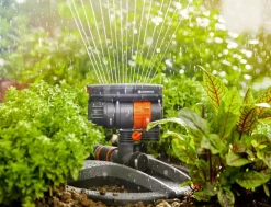 Gardena Bewässerungssysteme & Pumpen - Viereckregner Aquazoom Compact Schwarz