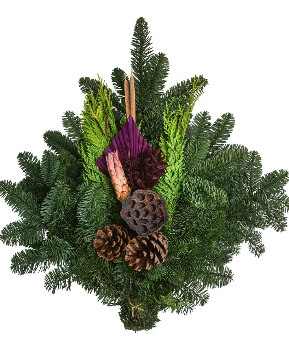 Dehner Grabschmuck & Grabgestaltung - Grabstrauß aus Nordmann-Tanne, , ca. B60/H20/T40 cm Lila