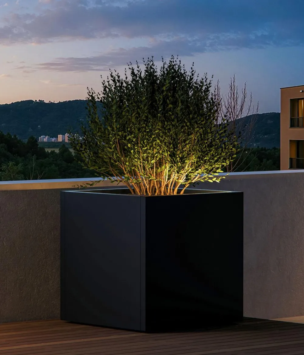 Herstera Pflanzkübel & Blumenkästen - Metall-Pflanzkasten Cube LED, quadratisch, Anthrazit