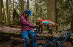 RUFFWEAR® Mehr Hundezubehör|Mehr Transport & Unterwegs - Hundewete uengow™ Hi-Vi Rot