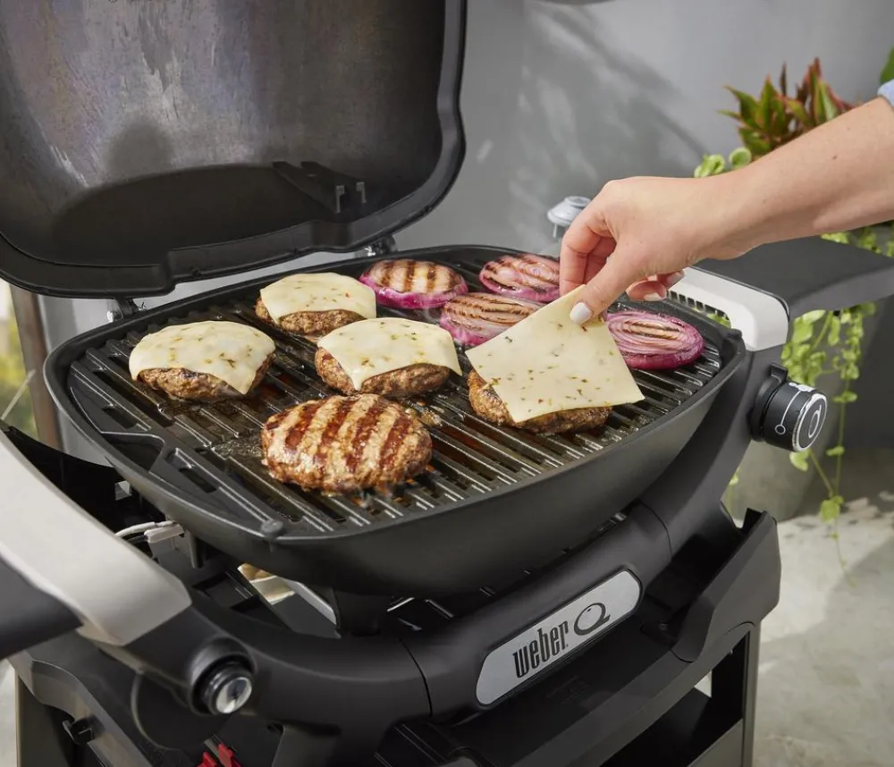 Weber Gasgrill Q1200N mit Stand, ca. B105/H99/T52 cm Schwarz Hot